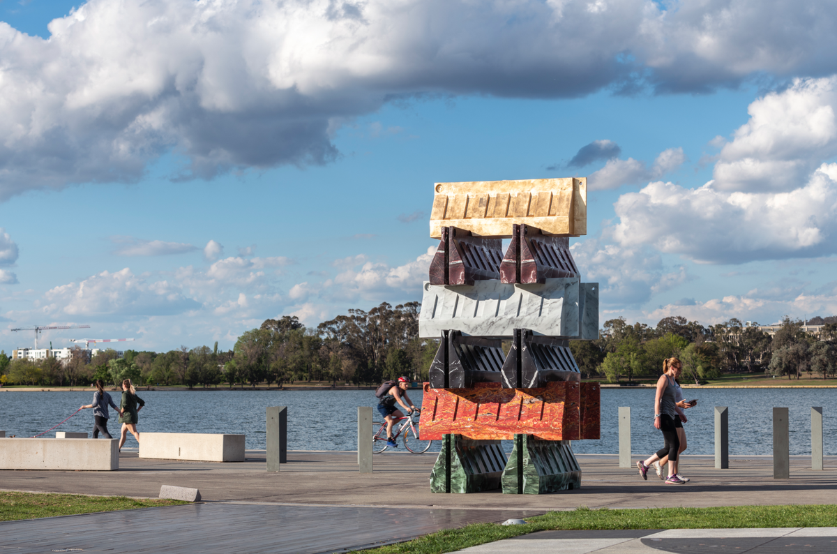 Contemporary Art and the Transformation of Space into Place: Lake Burley Griffin and Contour 556 by Neil Hobbs