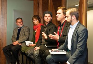 Hewett talks about the importance of an integrated design strategy for shaping the future of cities at AA Roundtable 07. (L–R): Harold Guida, Catherine Townsend, Stuart Candy, Ben Hewett and Timothy Moore.