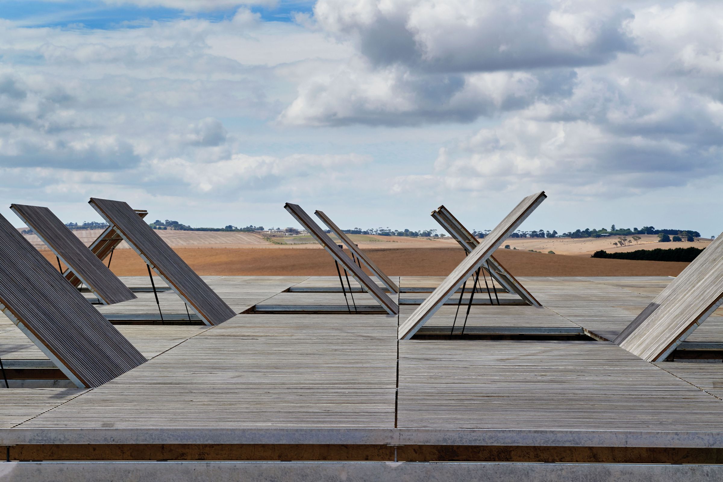 Operable Batten Panel Architectural poetry: House in the Hills | ArchitectureAu