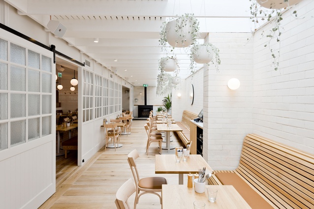 Gerrale Street Kitchen by H&E Architects