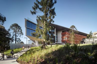 UQ Advanced Engineering Building by Richard Kirk Architect Hassell Joint Venture.