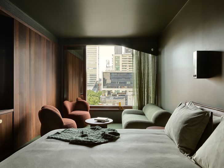 Melbourne Place – Kennedy Nolan