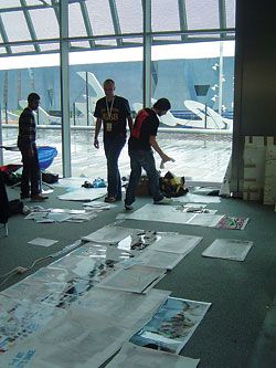 Student charrette with Herzog and de Meuron’s Edificio Forum seen in the background.
Photographs Peter Johns.