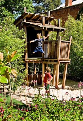 Adelaide Villa Garden by Taylor Cullity Lethlean.