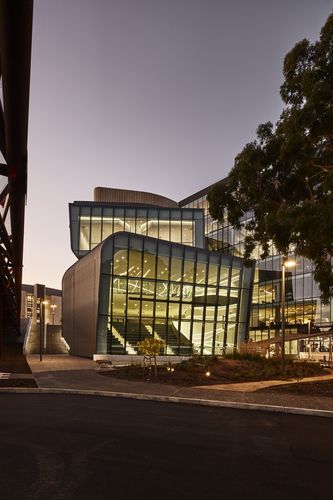 Deakin University law school building reimagines the lecture theatre ...