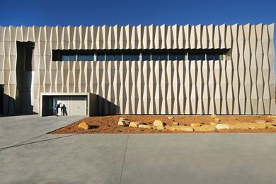 Geelong Grammar School, School of Performing Arts and Creative Education by Peter Elliott Architecture and Urban Design.