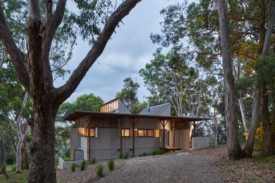 Bay Guarella House by Peter Stutchbury Architecture.