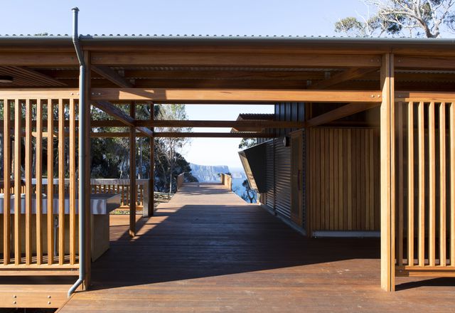 Three Capes Track Cabins by Jaws Architects.