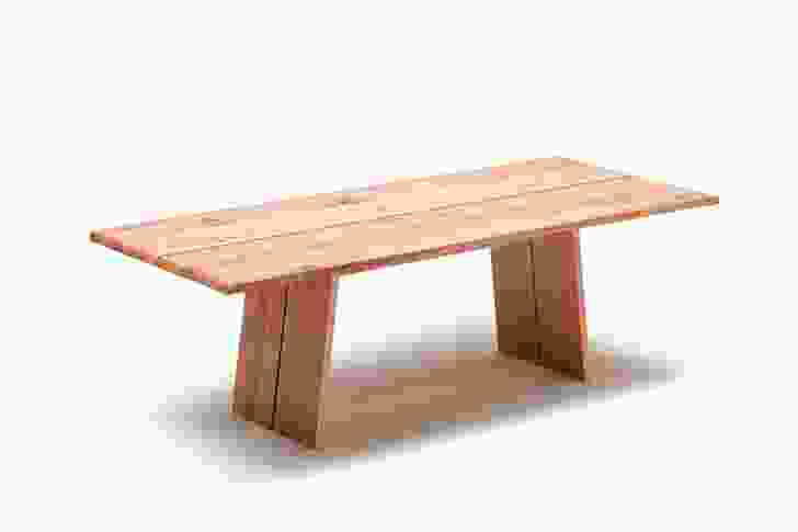 The solid wood Nox table has a 3.8 cm thick tabletop and is up to 3 m long.