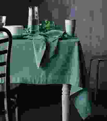 Maison table linen.