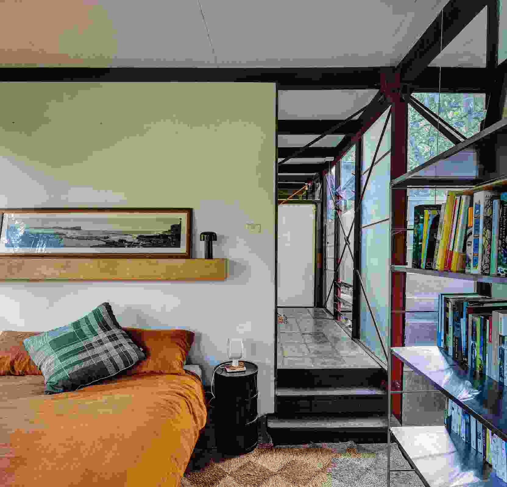 Revisited: Glass House by Bill and Ruth Lucas | ArchitectureAu