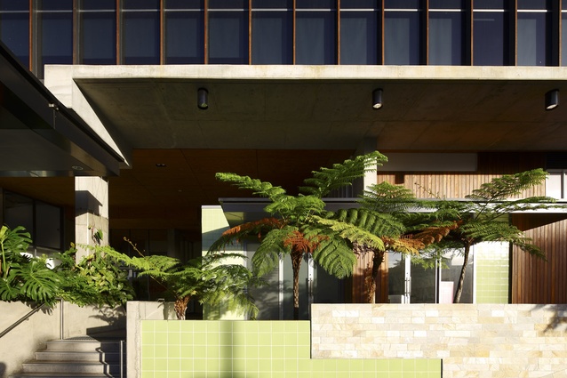 Through its ambitious demonstration of a podium landscape, SW1 provokes landscape architecture to drive the design of inner city landscapes toward sustainable, holistic living environments.