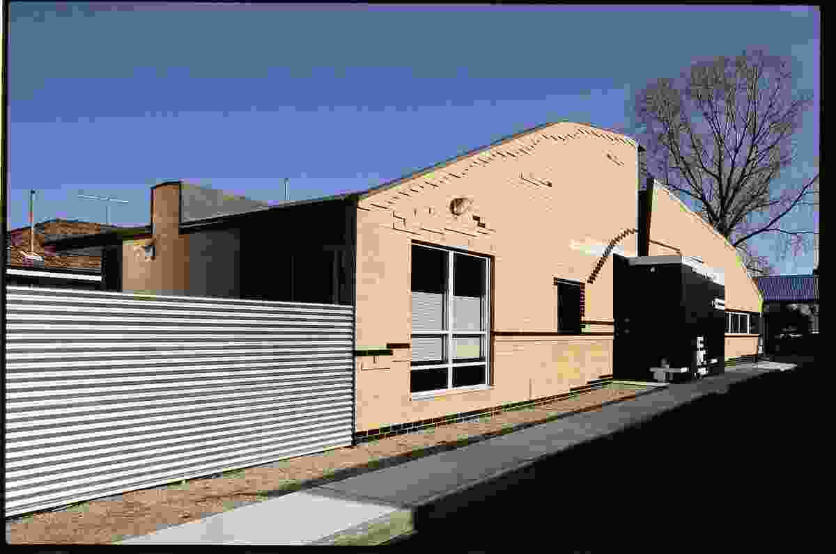 Howard Kronborg Medical Clinic, Melbourne (1993).