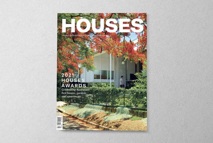 Houses 141. Cover project: Three House by John Ellway