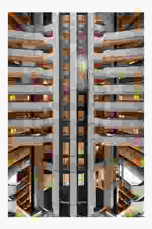 Atlanta Marriot Marquis. John Portman & Associates, 1985. View of mid-section of atrium.