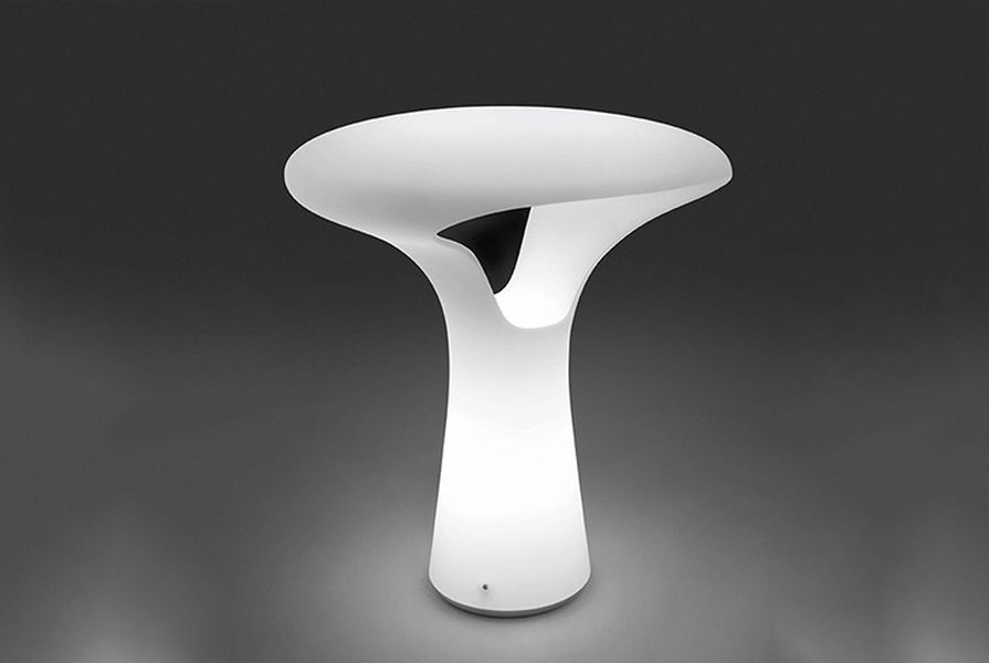 Ferea table lamp from Vistosi.