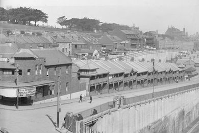 Workers' housing, Millers Point, Sydney (1906-1917), an exceptional urban project that synthesises geography, subdivision, public space and housing.