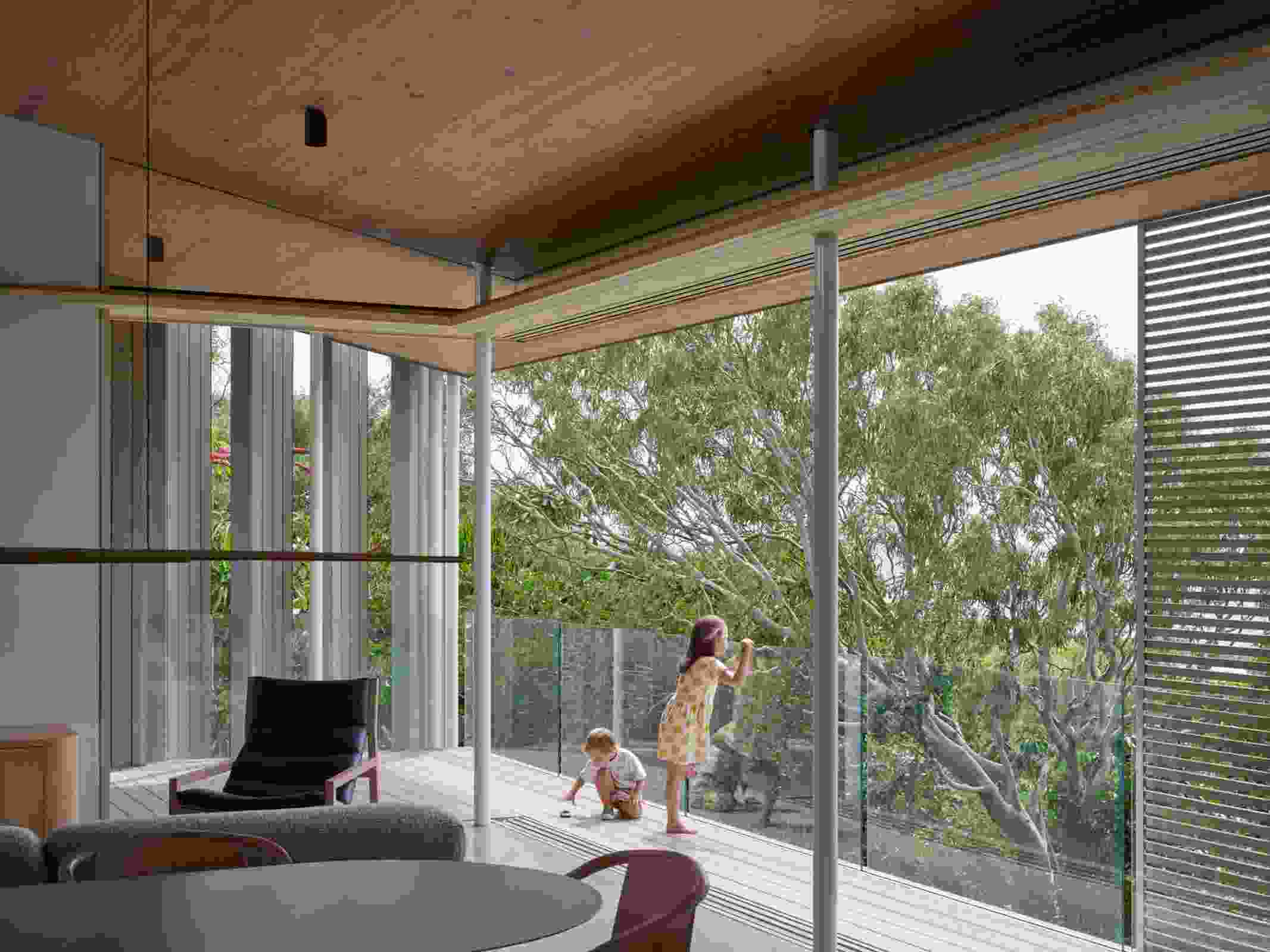 Operable Screens Lyrebird by Sparks Architects | ArchitectureAu