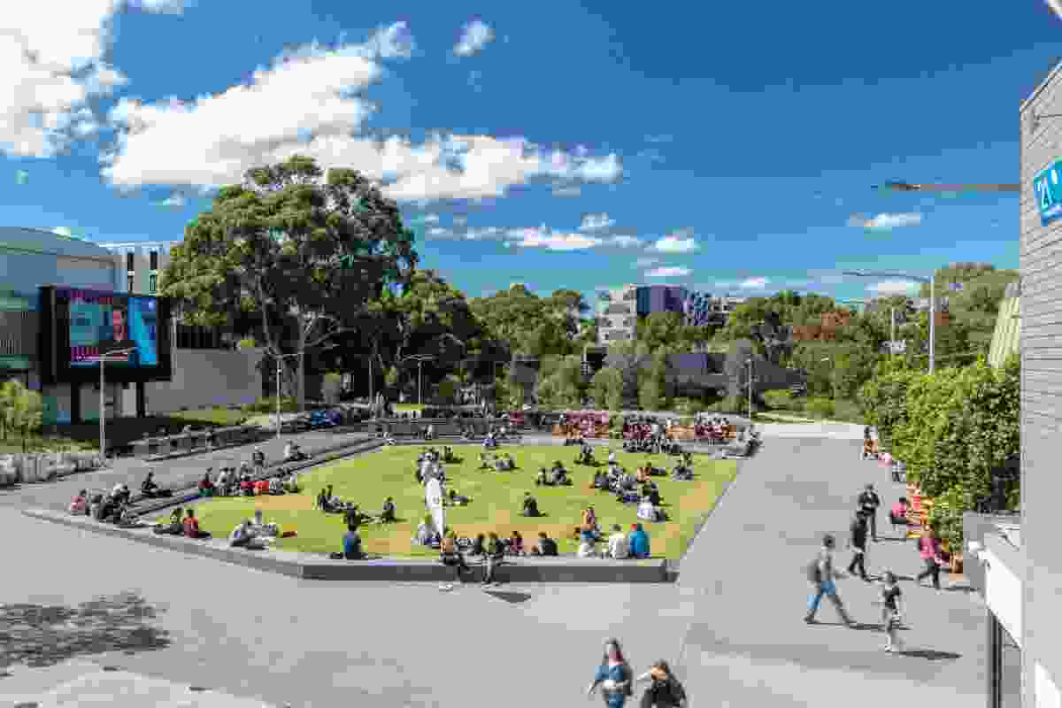 Designed by TCL and MGS Architects, Monash Clayton’s Northern Plaza functions as a student hub and dynamic setting for a wide range of campus activities