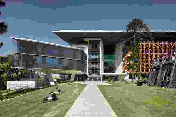 Brisbane Open House: Advanced Engineering Building at UQ by Richard Kirk Architect and Hassell in joint venture.
