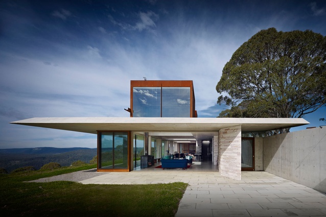 Invisible House by Peter Stutchbury Architecture.