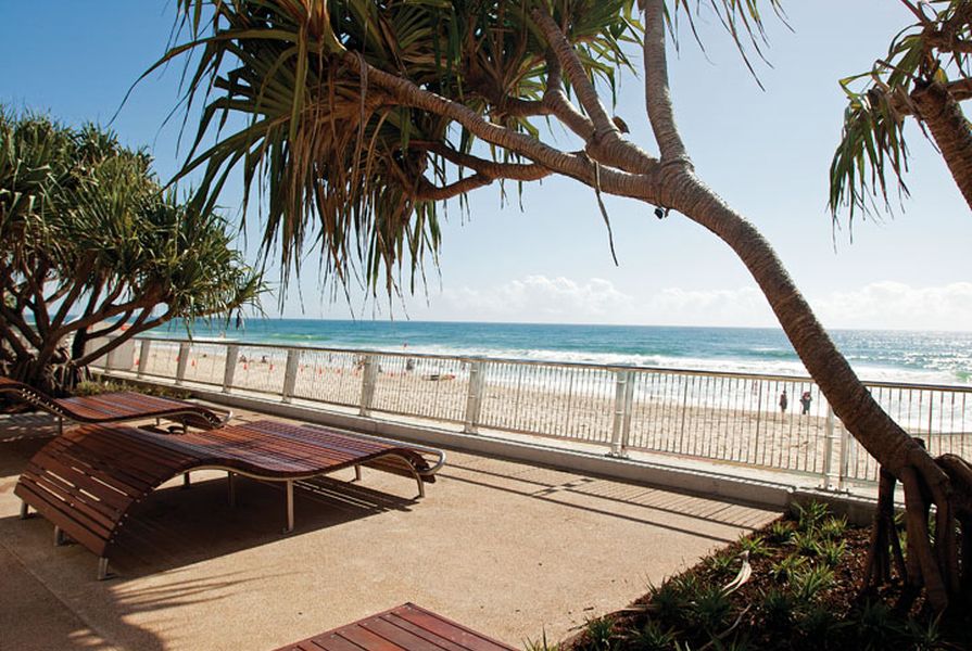 Surfers Paradise foreshore submitted by Place Design Group.