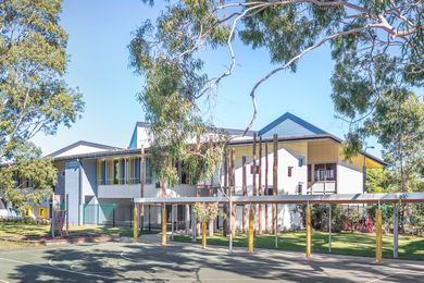 Penrith Public School building by PTW Architects in association with McIntosh and Phelps.