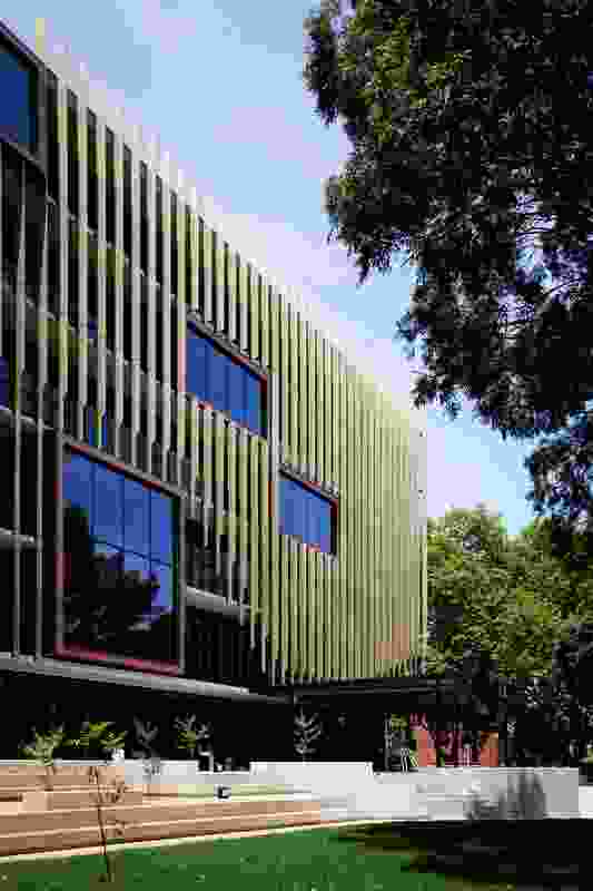 Adelaide Botanic High School by Cox Architecture and Designinc.